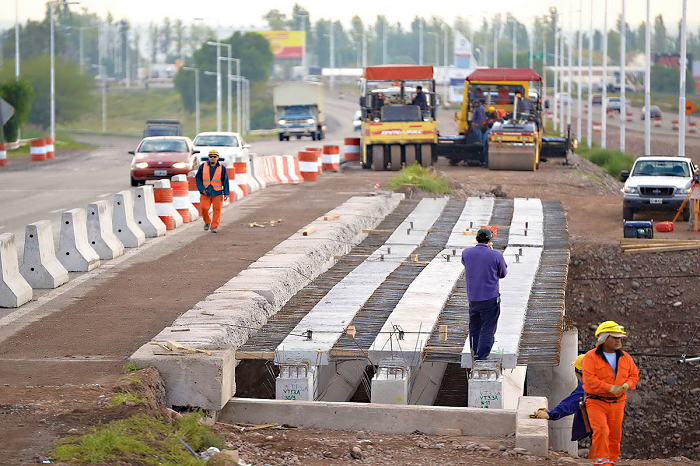 Autorizan incorporación de S/ 2,207 millones a gobiernos locales por incremento del FONCOMUN