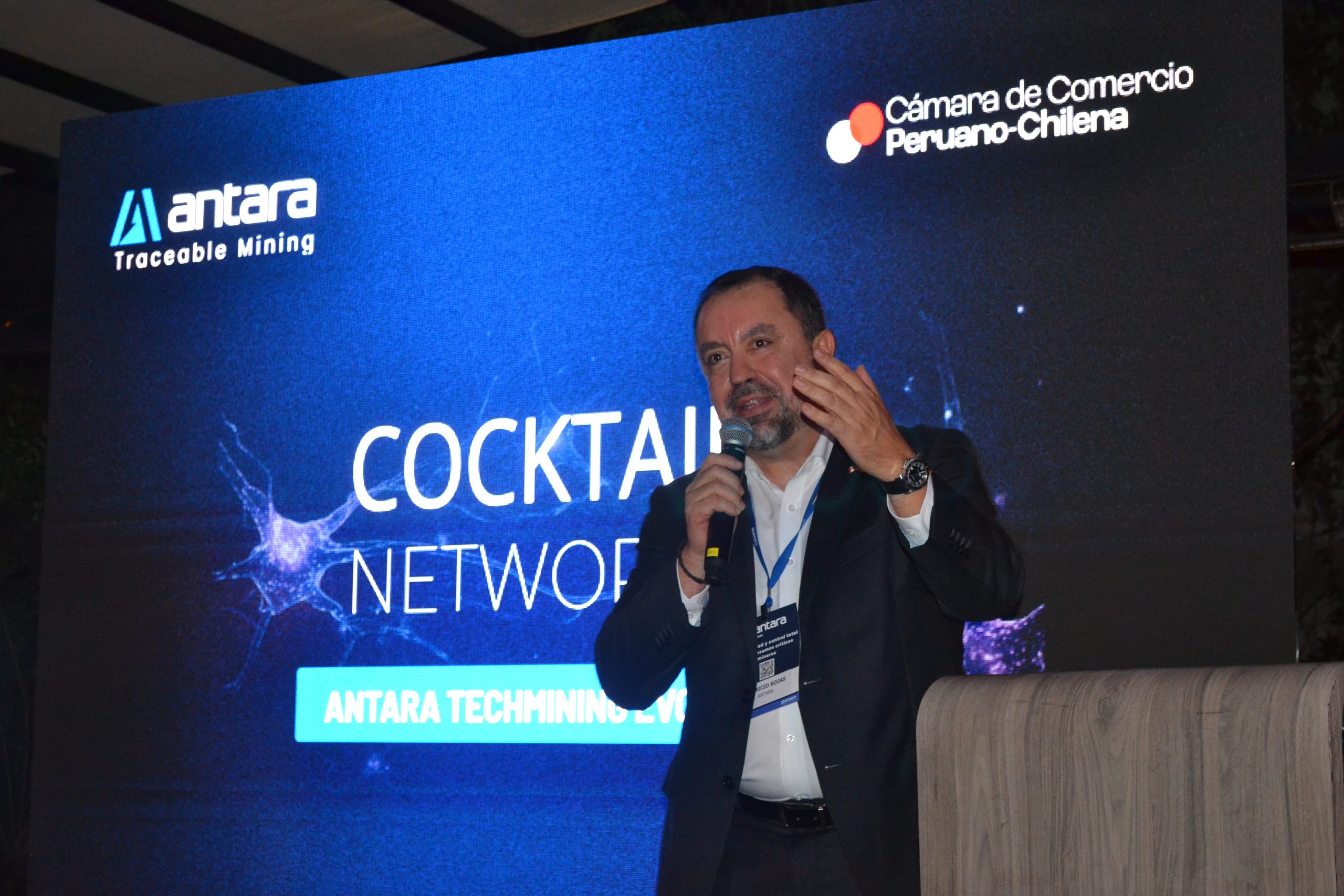 “Fallas en abastecimiento de insumos críticosponen en riesgo decenas de millones en la minería”