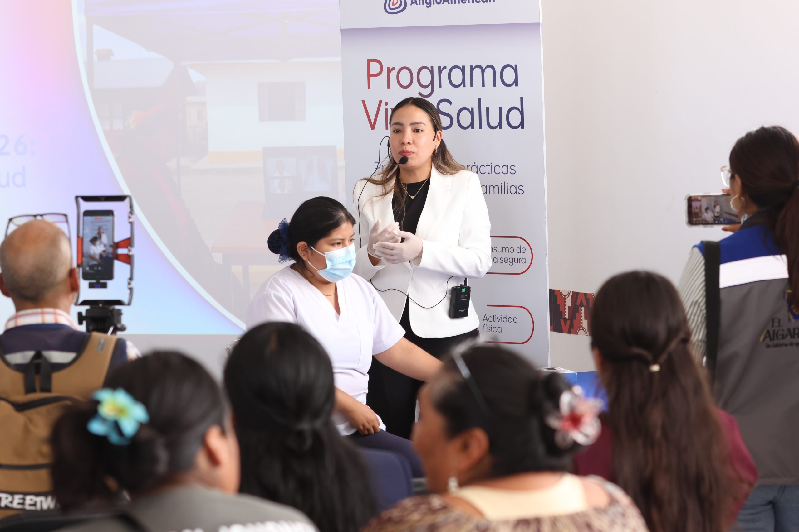 Anglo American entrega equipos médicos para implementación de servicios de telesalud en Moquegua