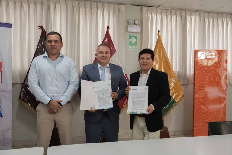 Sachaca: Cerro Verde firma convenio para mejorar  infraestructura urbana