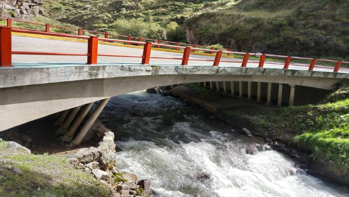 Ositrán: Camiones de alto tonelaje elevan presión sobre puentes críticos en Carretera Central
