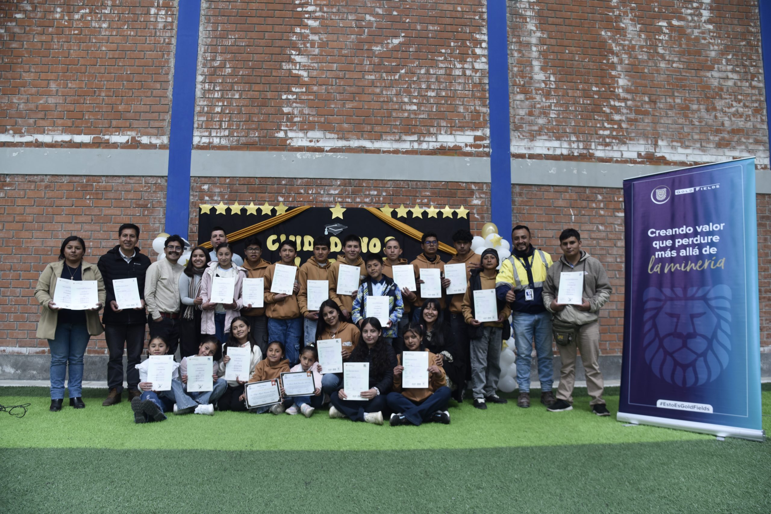 Gold Fields: Estudiantes de caserío Coymolache Bajo obtienen certificación Cambridge