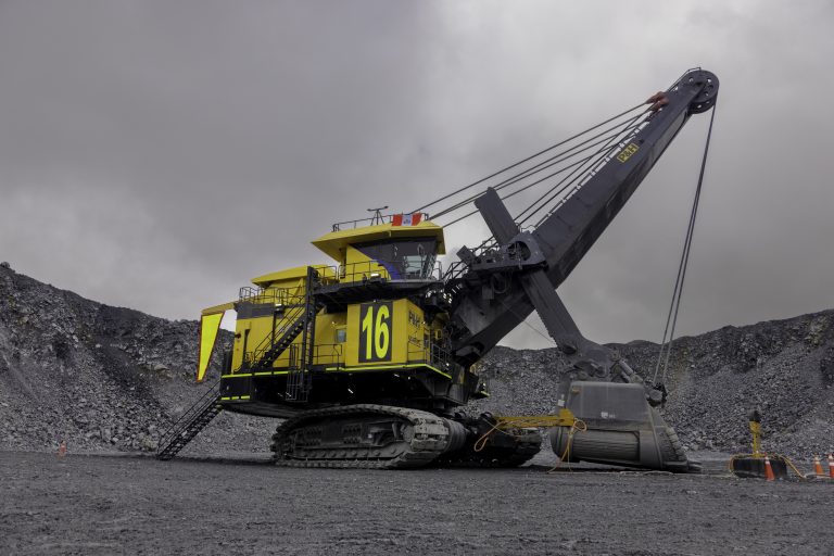 Komatsu-Mitsui impulsa innovación en minería con analítica avanzada y exploración en computación cuántica