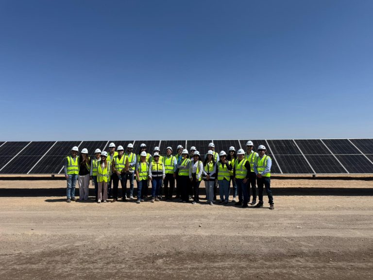 Entidades de España, Perú, Francia y Canadá respaldan la Central Solar Fotovoltaica Illa en Arequipa