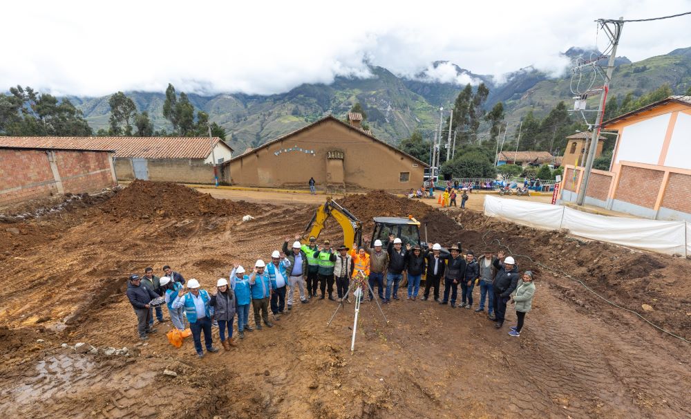 Las Bambas: Distrito de Cotabambas inicia la construcción de su nuevo Centro Cívico