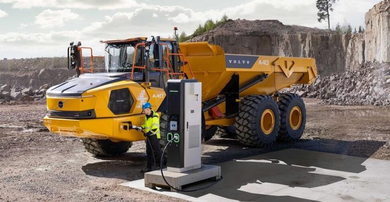 Volvo Construction Equipment inicia primera producción en serie del mundo de camiones articulados eléctricos