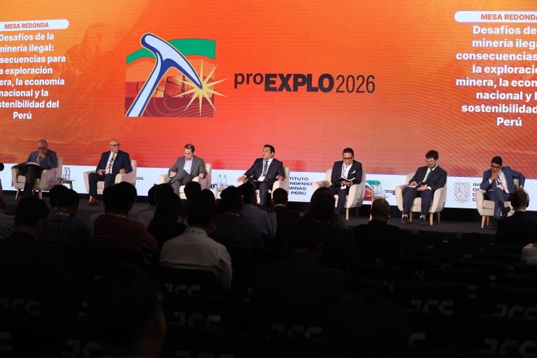 Concesiones mineras: juristas advierten que propuesta del Congreso vulneraría derechos de propiedad